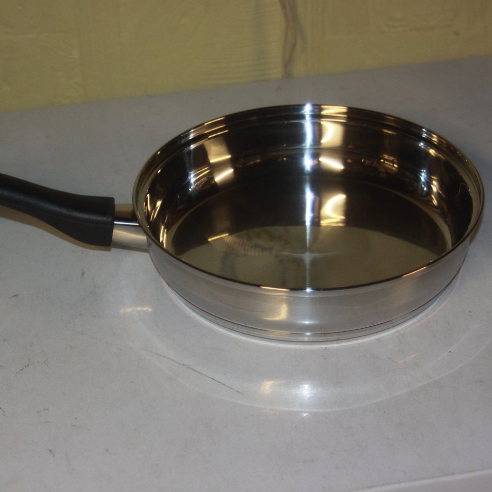 NEW Stainless Steel 8 1/2 in Frying Saute Pan